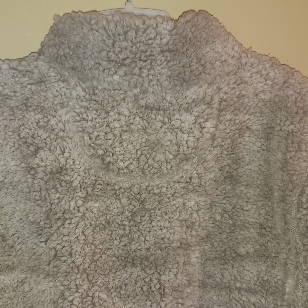 Wild Heart Fleece Pullover - Picture 5 of 7